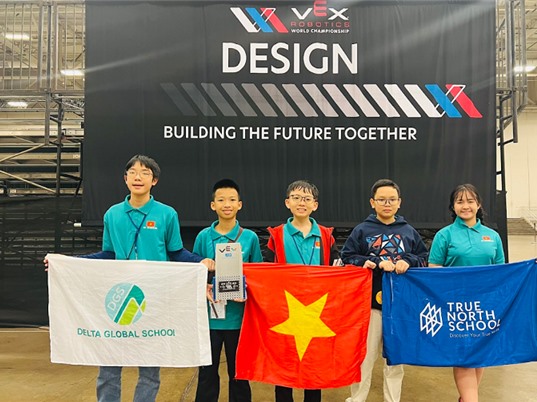 5/19 đội học sinh Việt Nam có thành tích trong lần đầu dự giải đấu Robotics lớn nhất thế giới